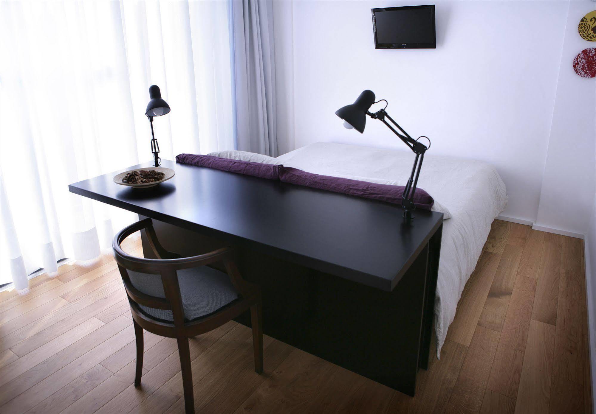 Mxp Rooms Guest House Cardano Al Campo Eksteriør billede