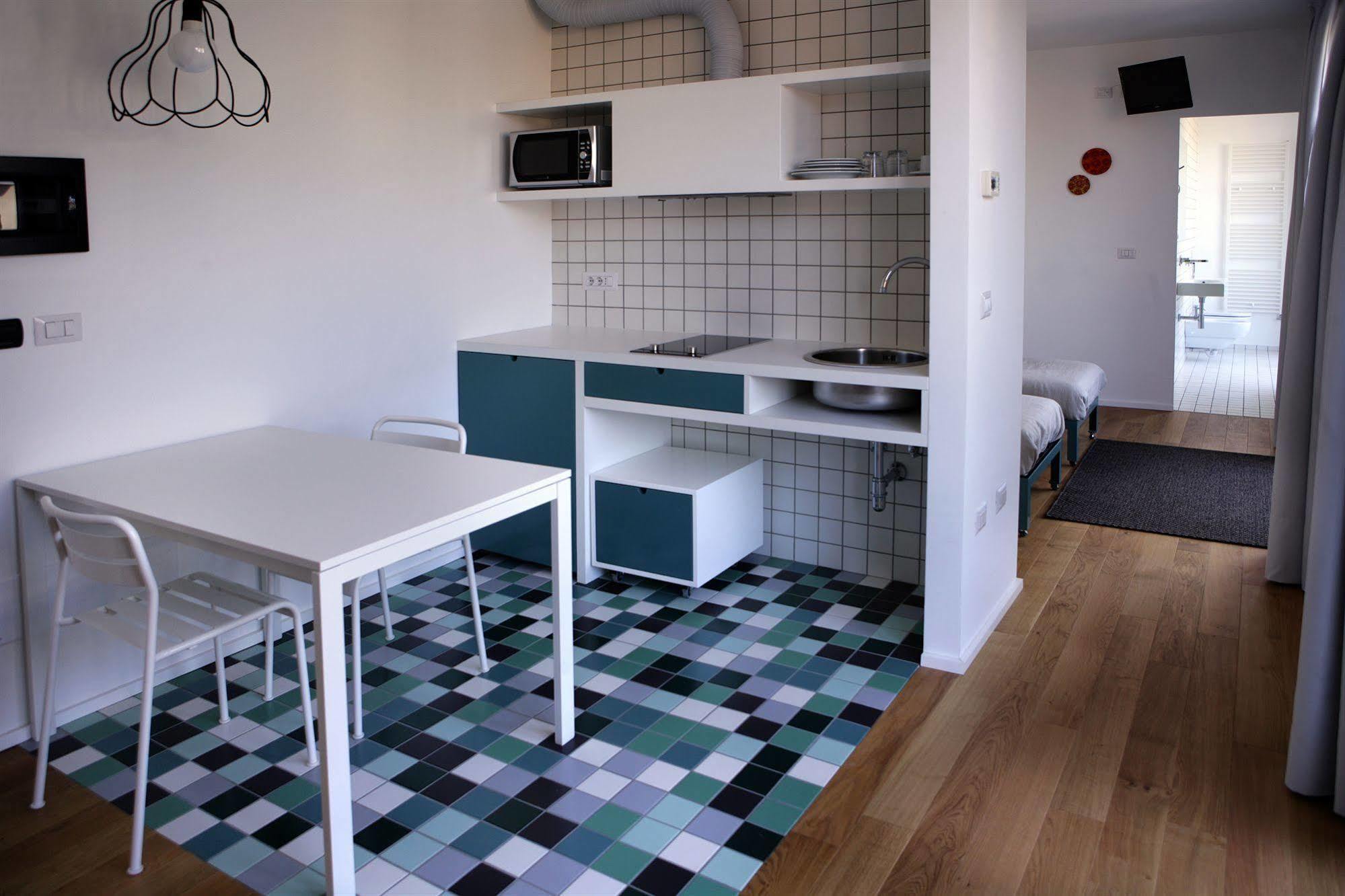 Mxp Rooms Guest House Cardano Al Campo Eksteriør billede